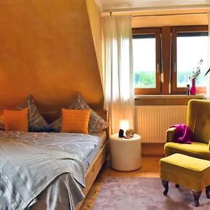 Mediterran-skandinavisch - Outdoorwhirlpool Ganzjährig Apartment Burgthann